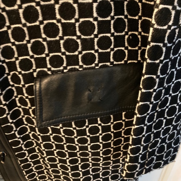 Jacket - Picture 5 of 10